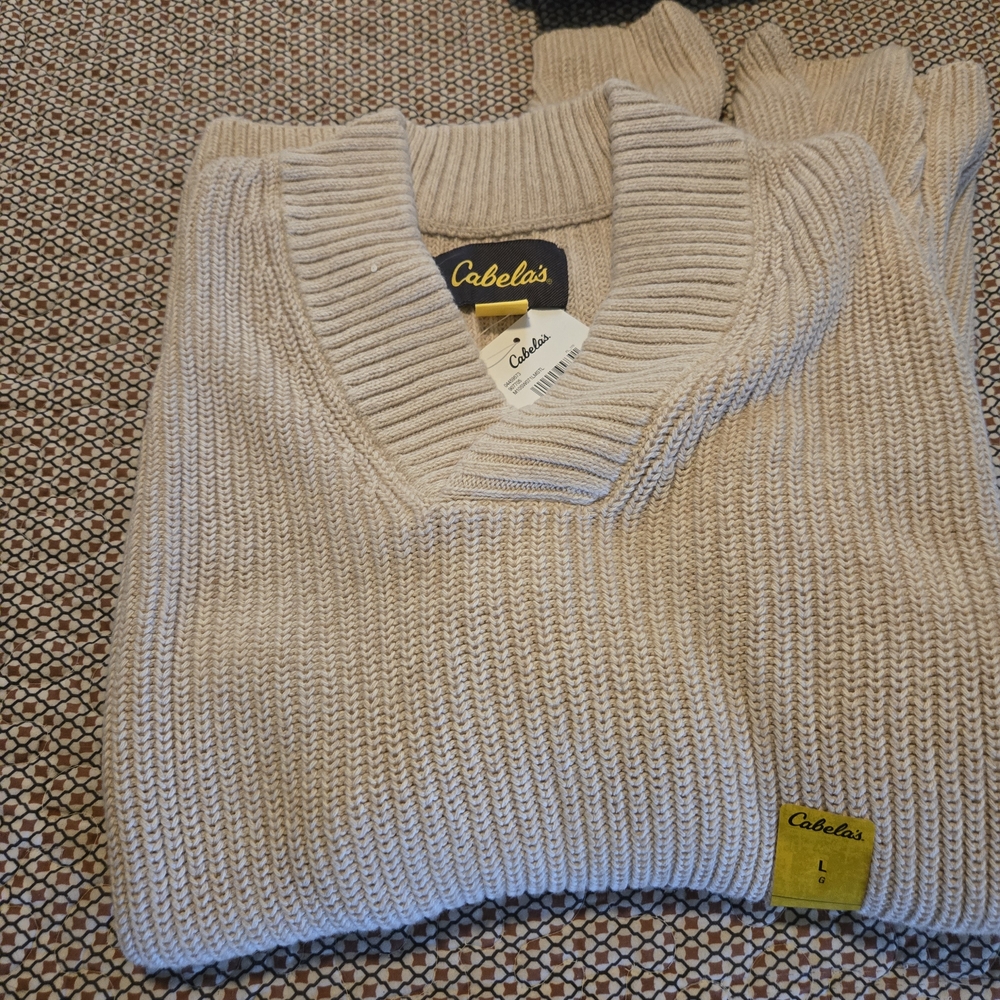 New With Tags Cabela's Beige Knit Sweater Large